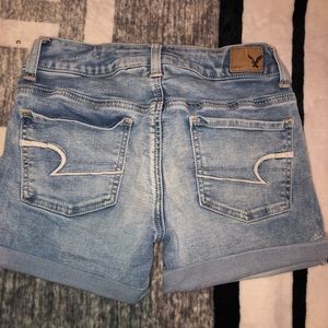 American Eagle Midi Light Wash Shorts 0